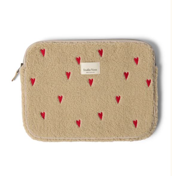 Studio Noos Laptop Sleeve Ecru Teddy Hearts 13"
