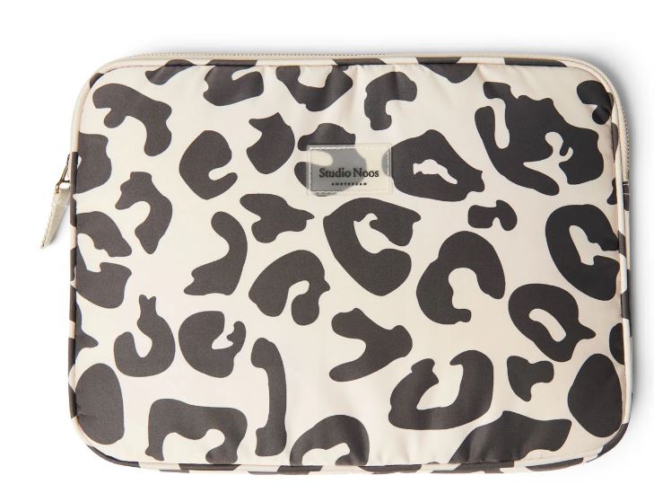 Studio Noos / puffy laptop sleeve 13 inch / holy cow