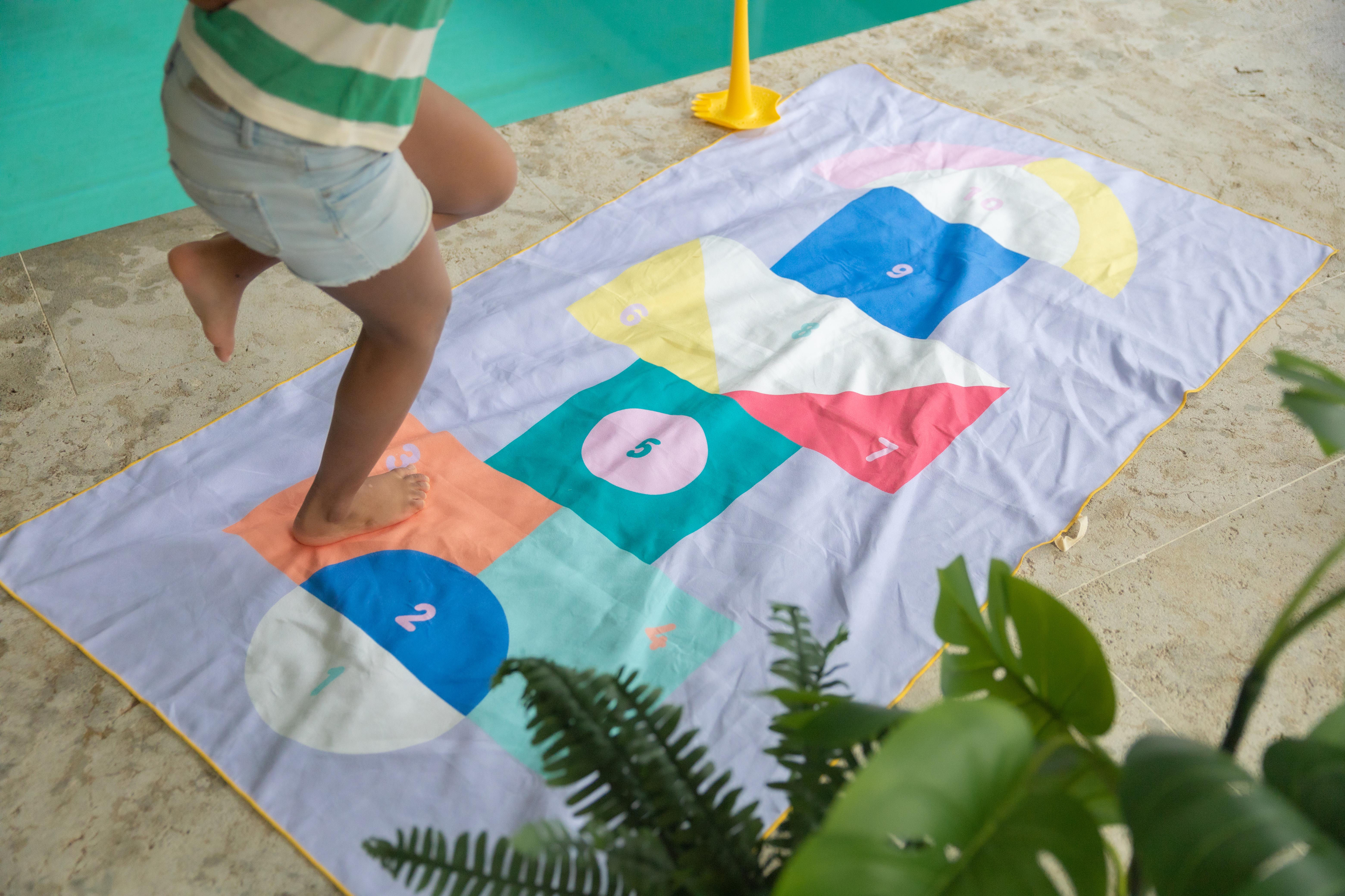 Quut Speelhanddoek Hopscotch Hinkspel 180x100 cm