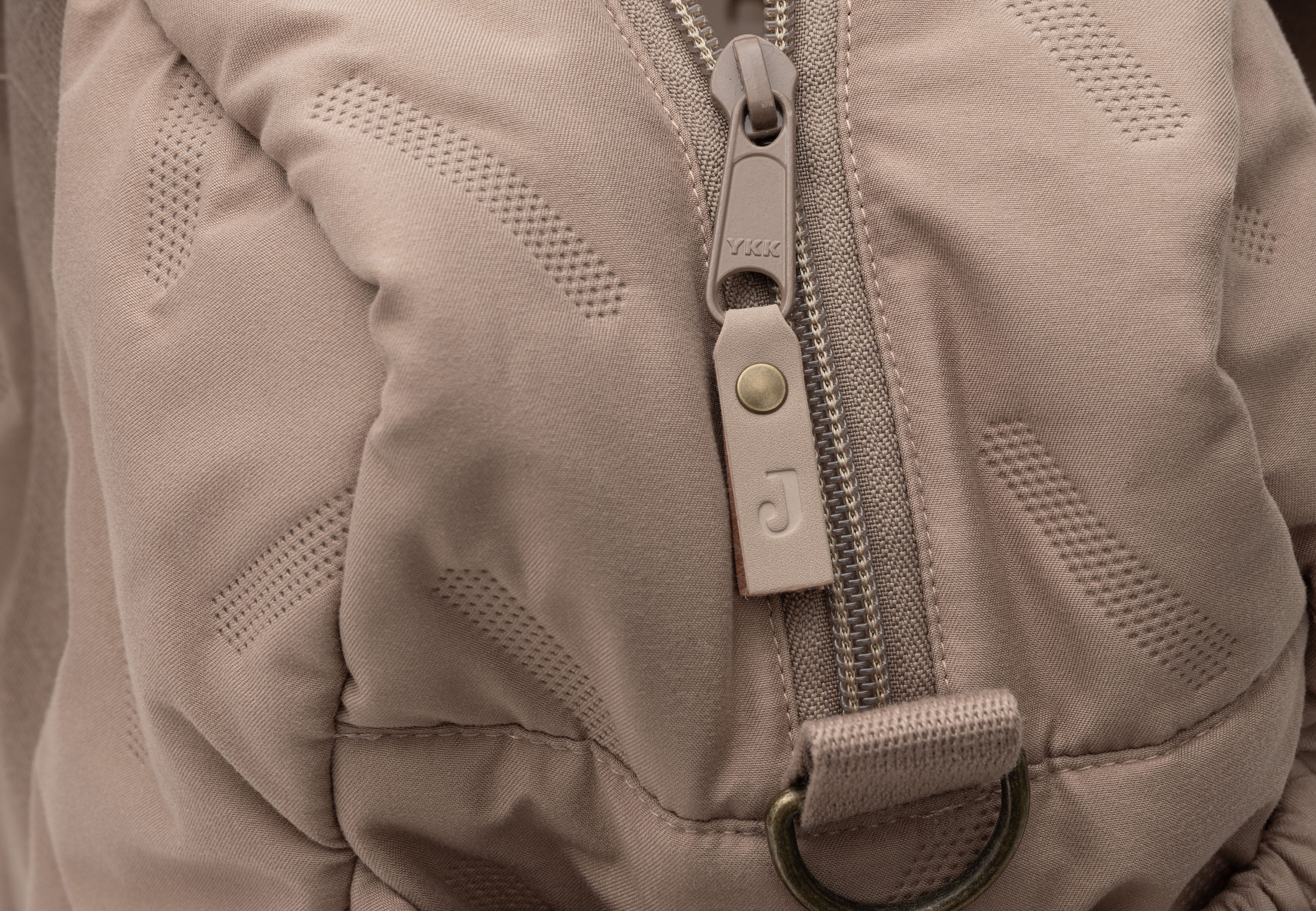 Jollein Luiertas Embossed Lily Milky Coffee