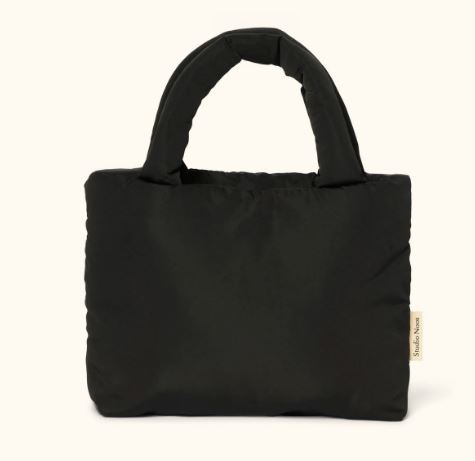 Studio Noos / puffy mini handbag / zwart