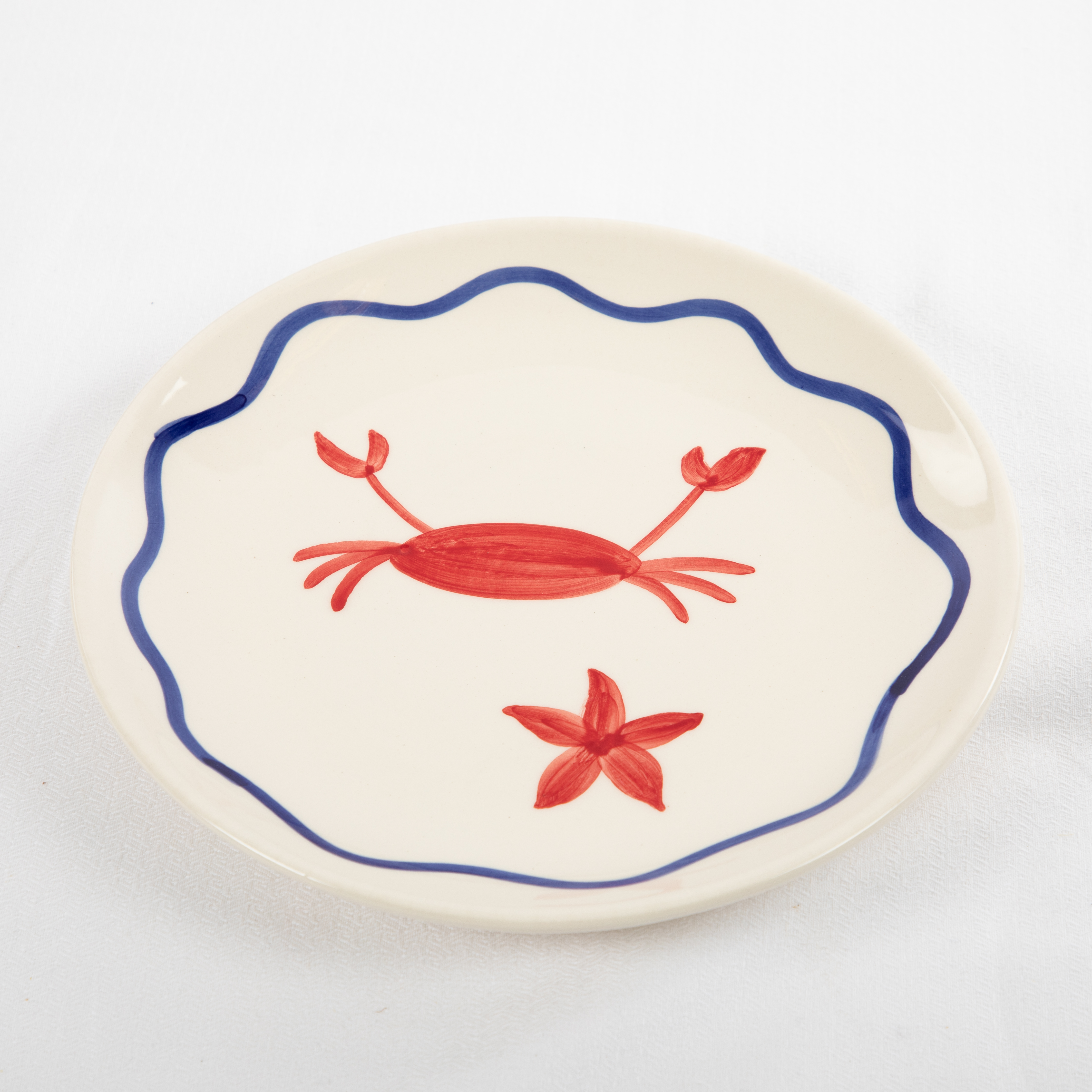 Val Pottery Bord Crab and Sea Star Red Blue - Handgemaakt Keramiek