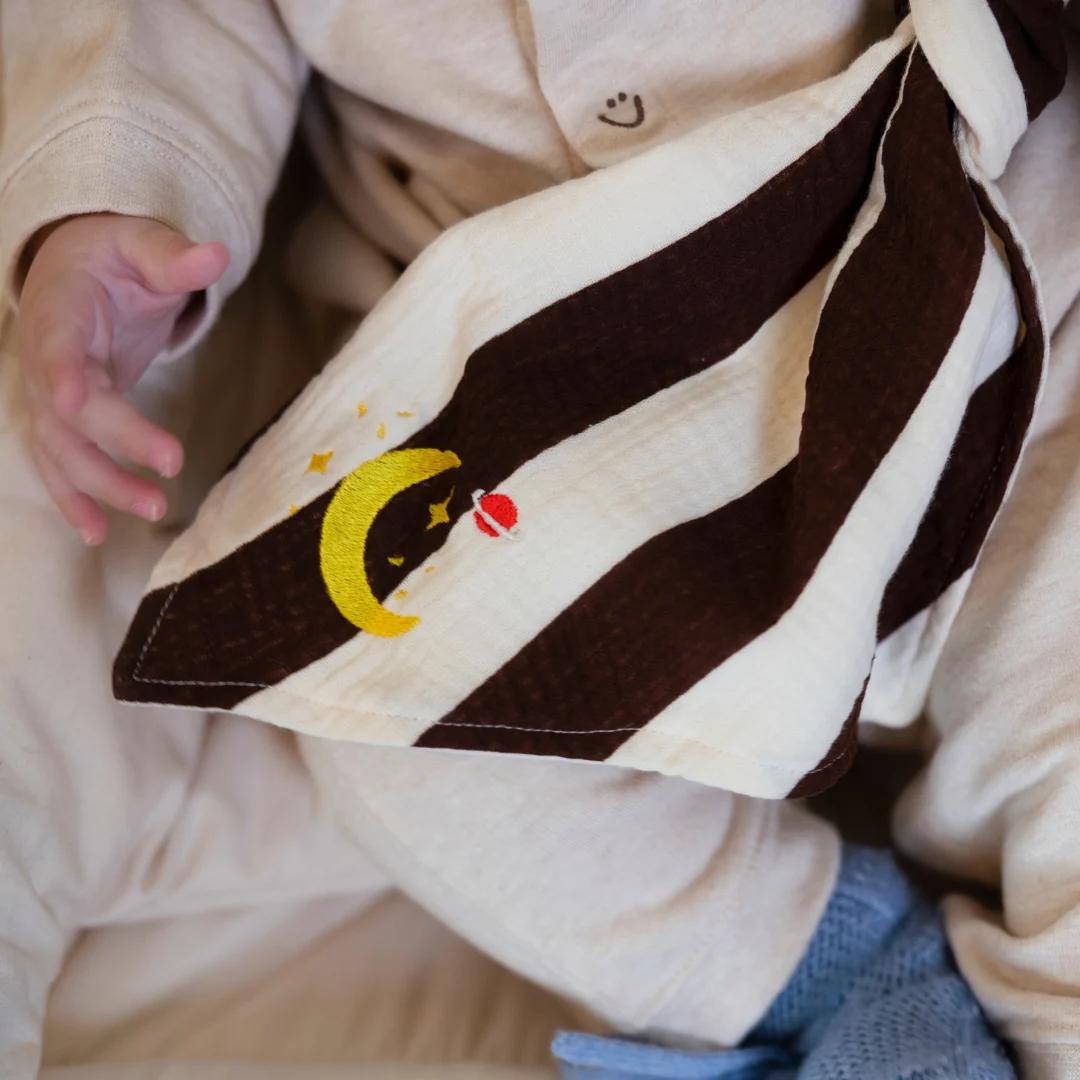 ATELIER POMME Handdoek Groot Gepersonaliseerd The Brown Stripe 65x80 cm