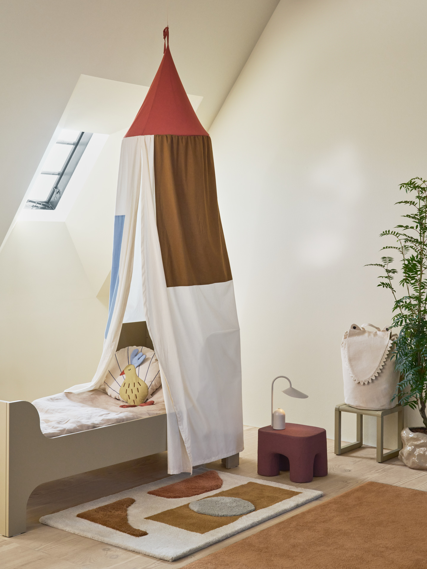 Ferm Living Kussen Pauw 41x56x8 cm