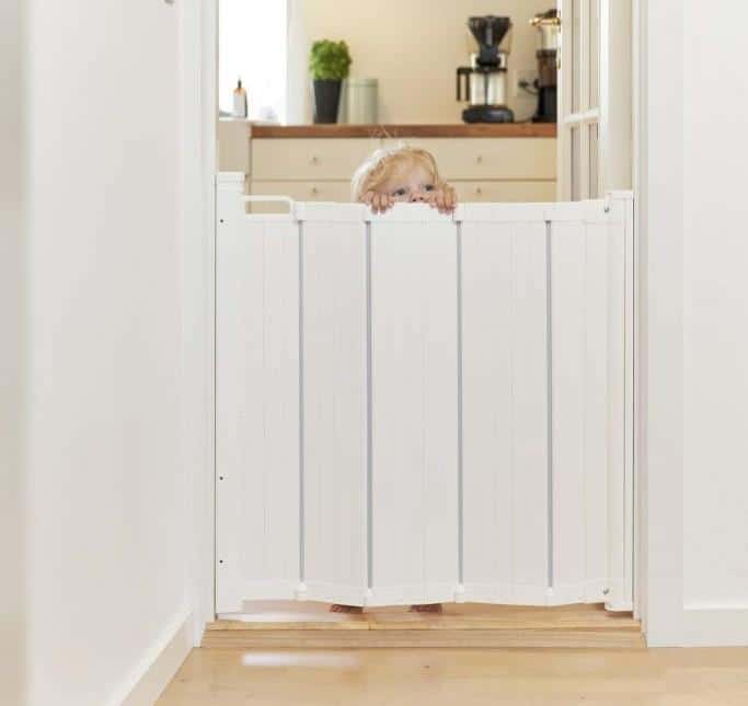 Babydan Deurhekje Alma Vouwbaar Wit - Accordeonsysteem 64-89 cm