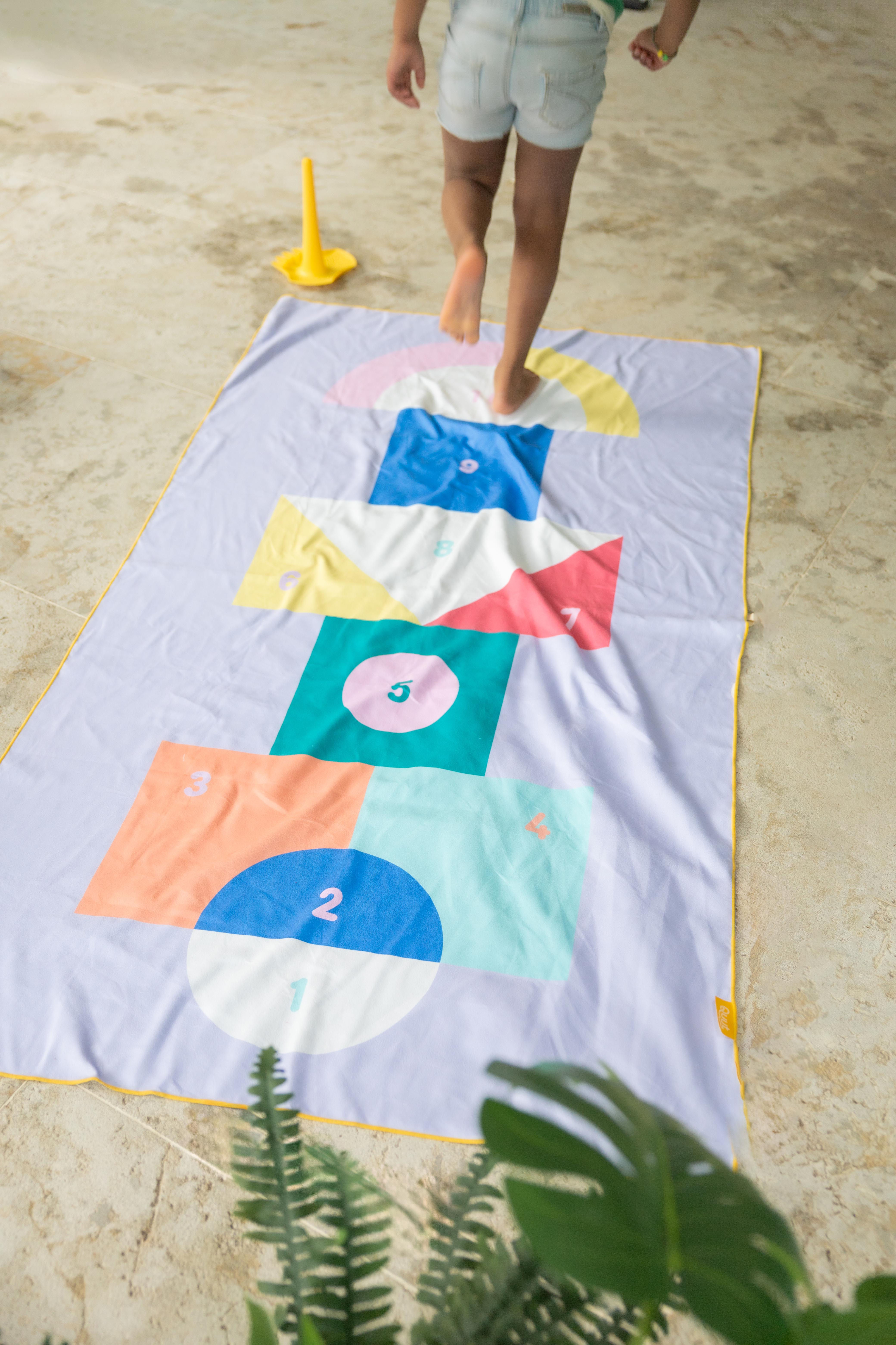Quut Speelhanddoek Hopscotch Hinkspel 180x100 cm