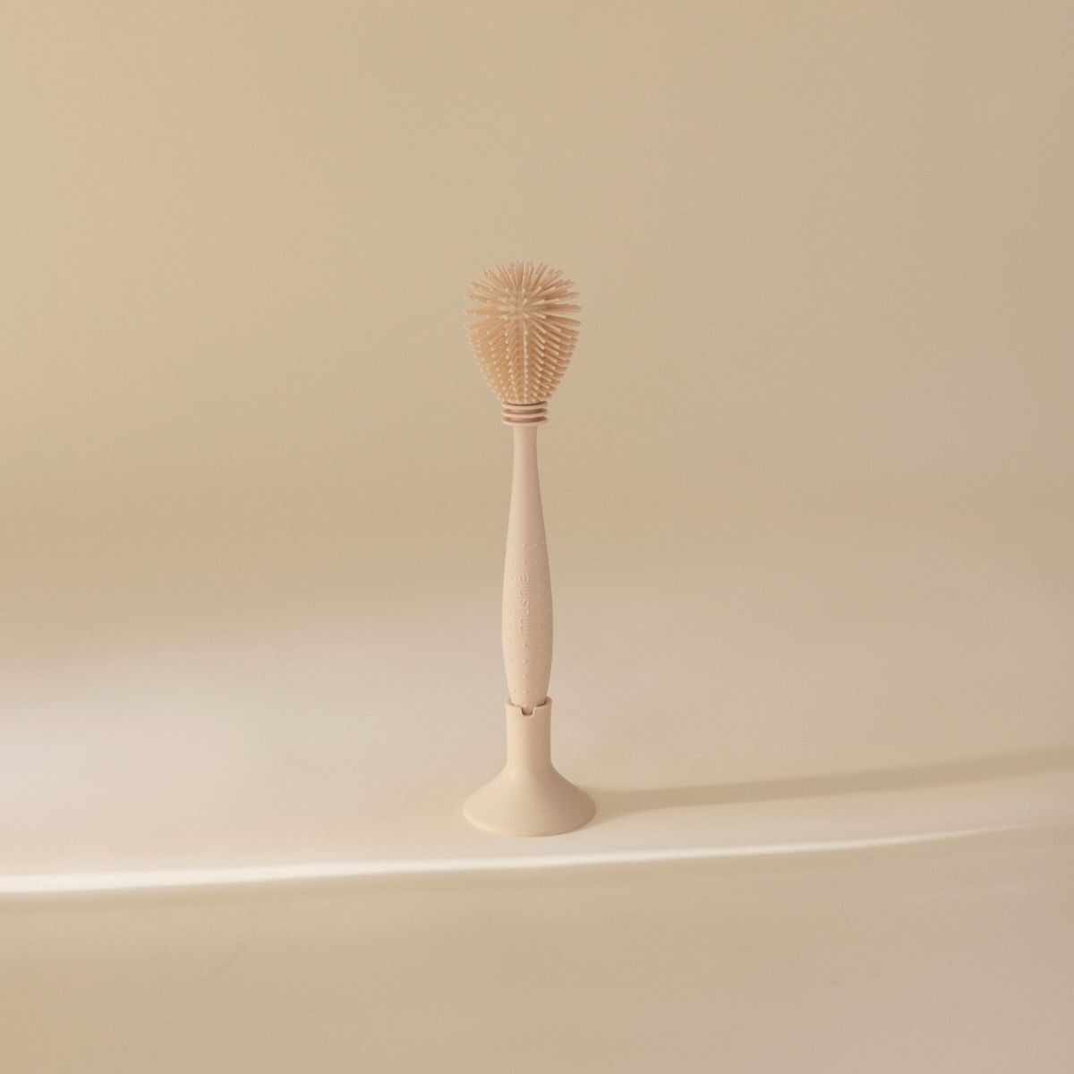 Mushie Flessenborstel Silicone Shifting Sand
